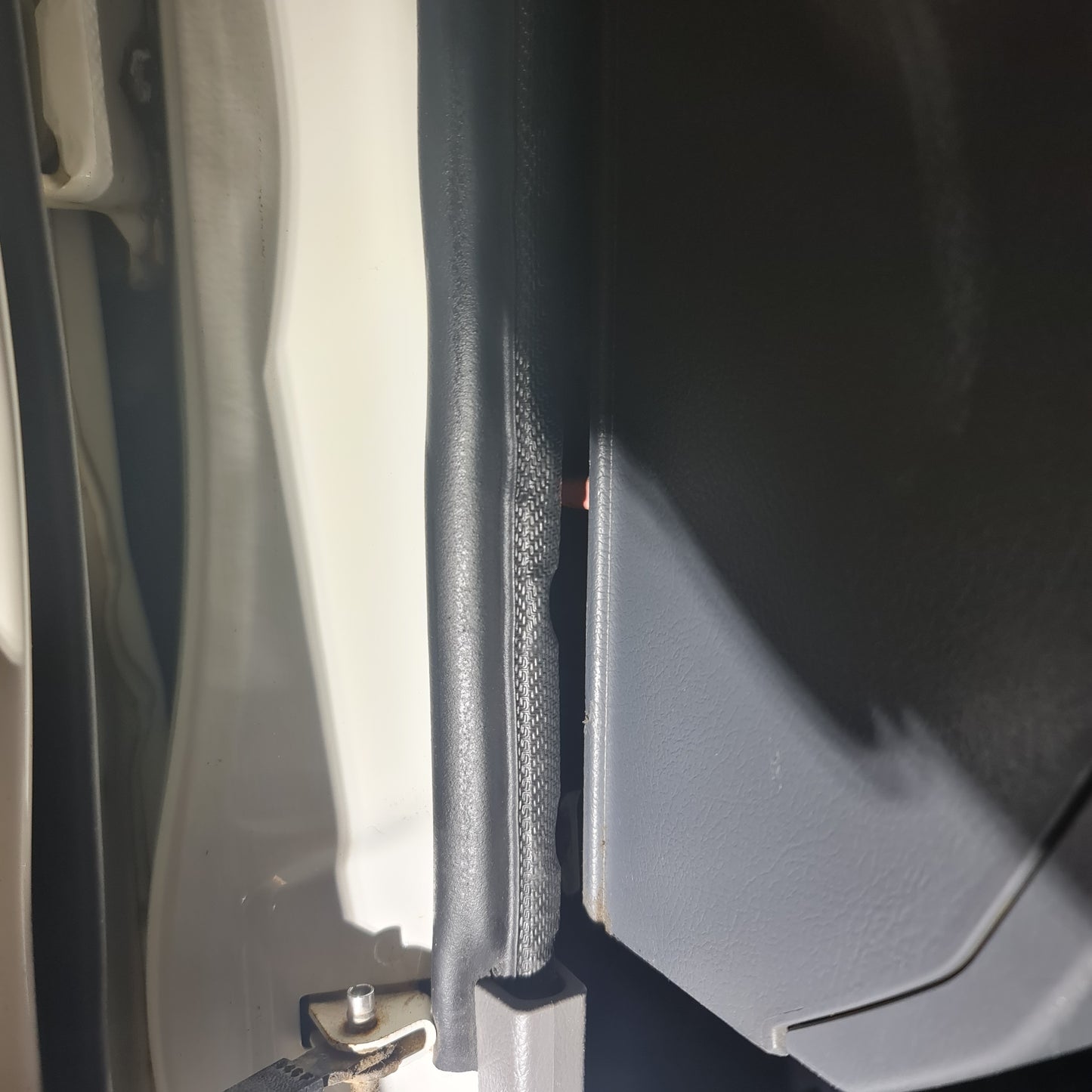 Door Seal Kit - Suitable for use with 70 series Land Cruiser