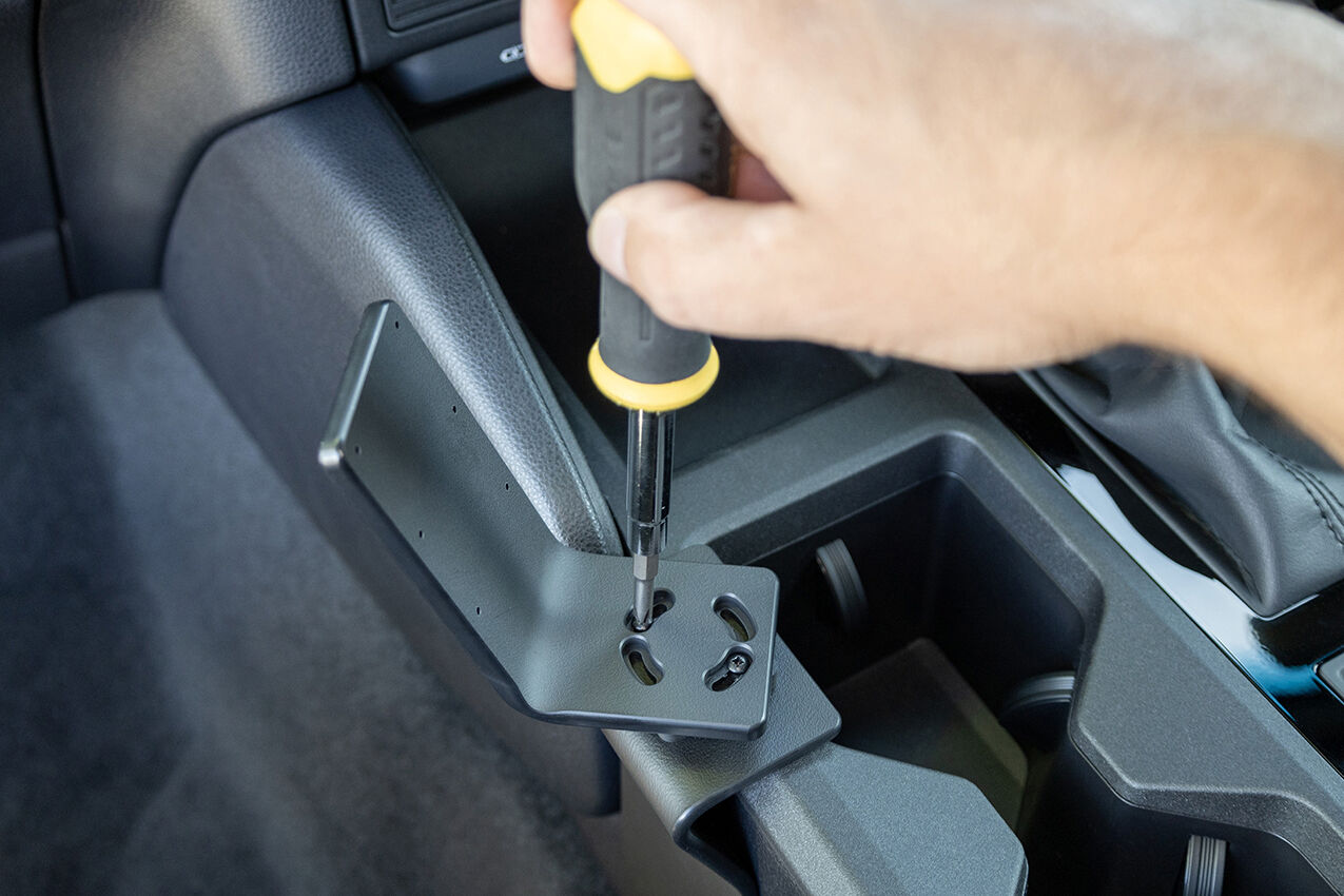 ClicOn Dash Mount - Suit 250 Series Prado 24-ON - Console Mount (636116)