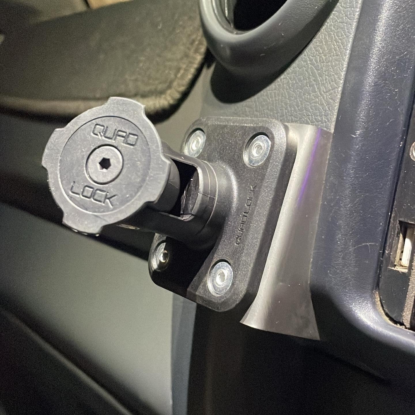 UHF/Phone Bracket - Suitable for use with 70 Series LandCruiser (2009+)