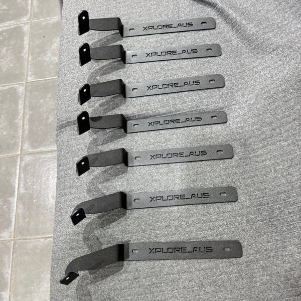 phone-mount-landcruiser-black-no-drill-stainless-steel-bracket-driver-passenger
