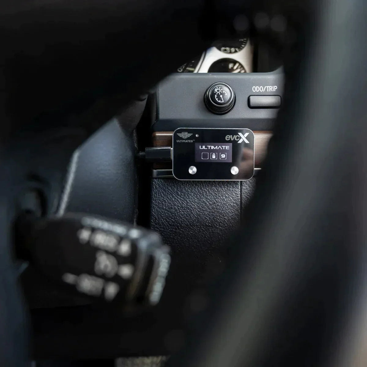 Ultimate9 evcX Throttle Controller - Suitable for TOYOTA HILUX 2004 - 2015 (7th Gen - N70)