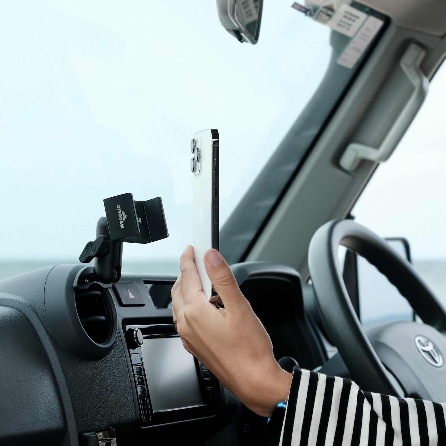 Offroam Phone Mount - Suitable for use with 70 Series LandCruiser (2009-ON)