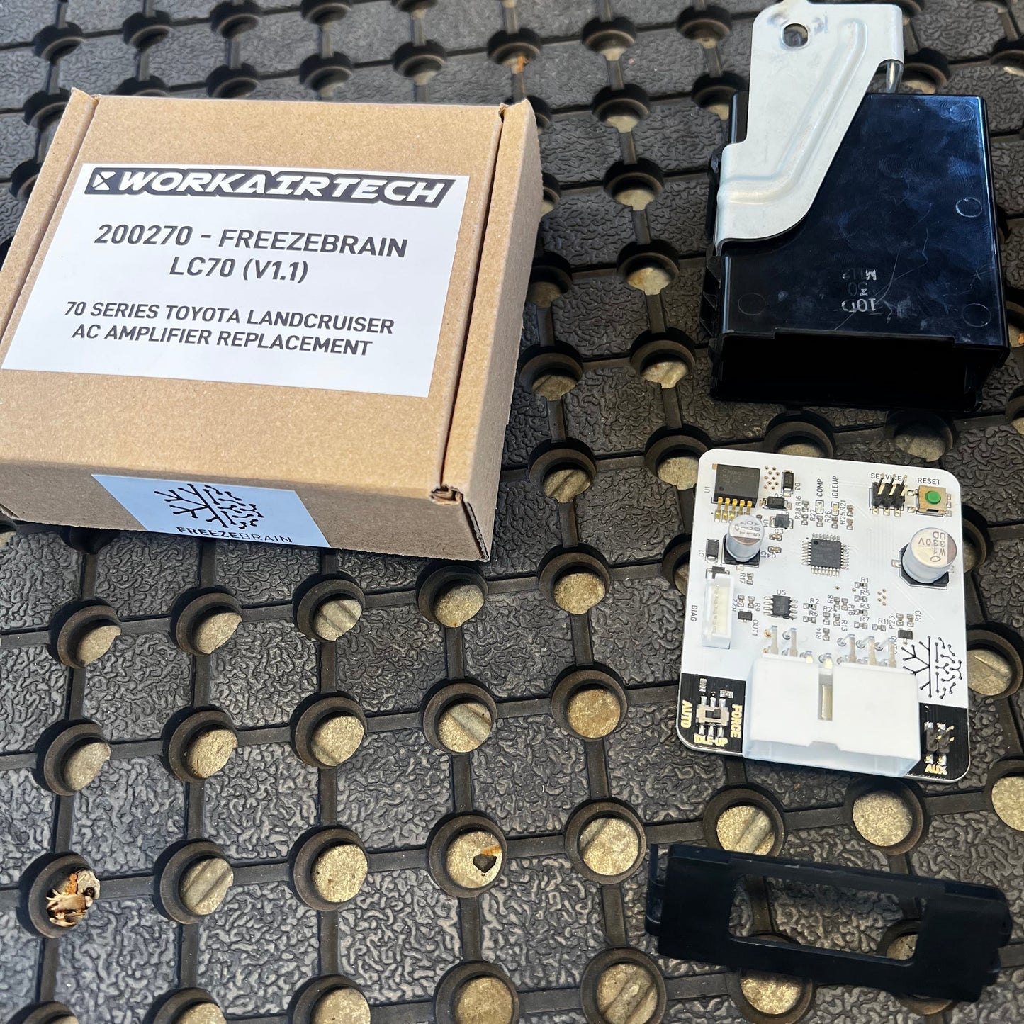 FREEZEBRAIN - A/C Amplifier - Suitable for use with Toyota 70 Series Land Cruiser (VDJ)