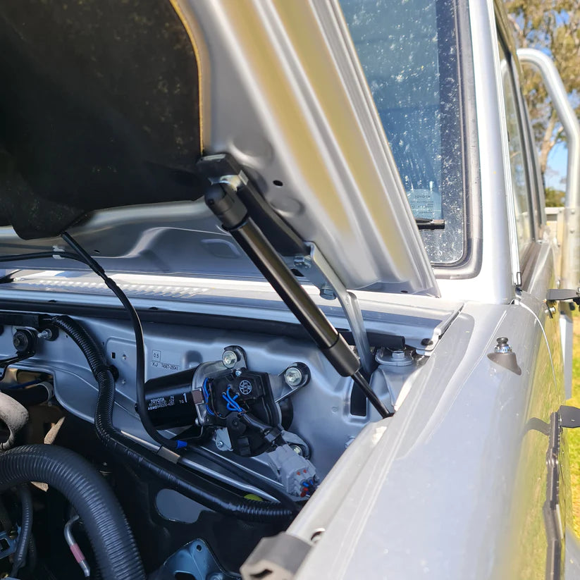 70 Series Bonnet Strut Installation