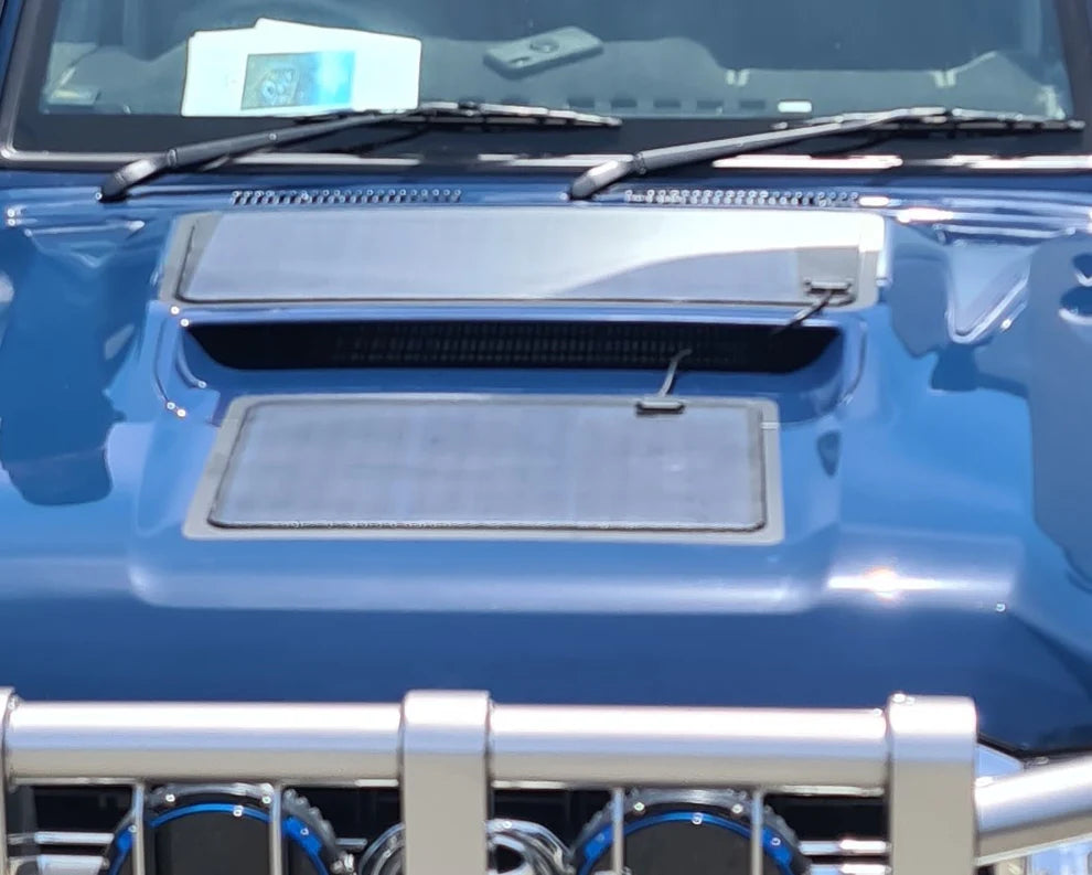 65W Bonnet Solar Panel - Suitable for Toyota Landcruiser 70 Series (VDJ78 & VDJ79) 65-Watt (35 & 30)