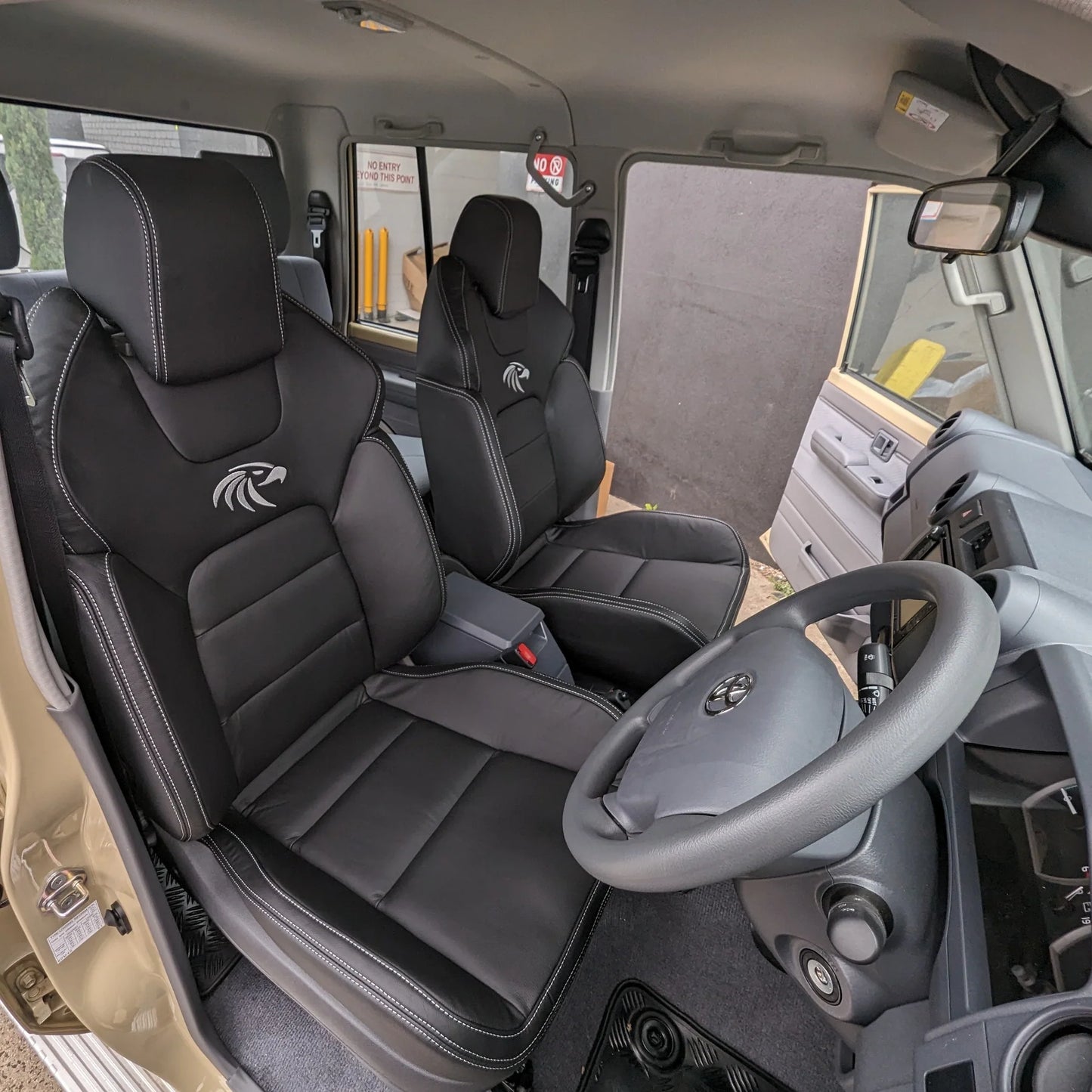 Huracan Fabrication Premium Touring Seats - 100/105 Series