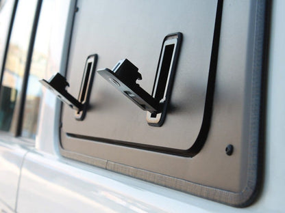 Toyota Land Cruiser 76 Gullwing Window / Left Hand Side Aluminium - image 4